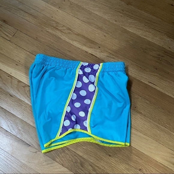 NIKE Dri-Fit Pacer Shorts w/ fun bright polka dots - Picture 6 of 10